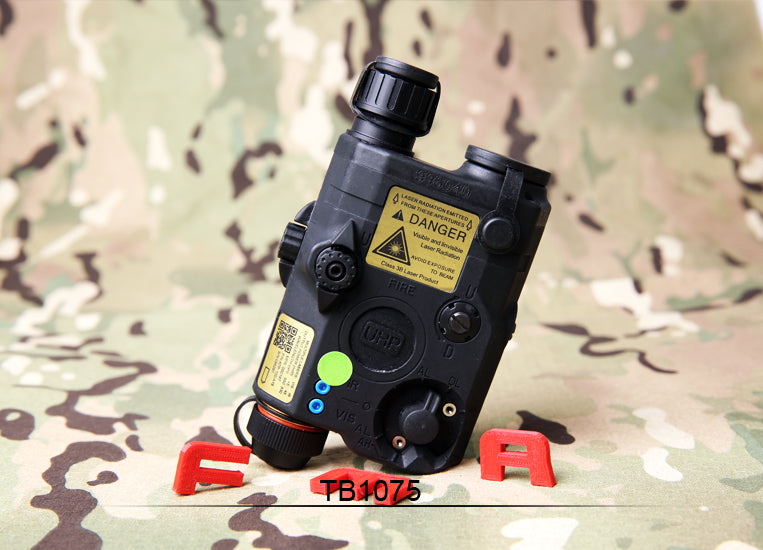 FMA AN/PEQ15 LA5-C UHP Version (LED Flashlight, Green / IR Laser) - Black