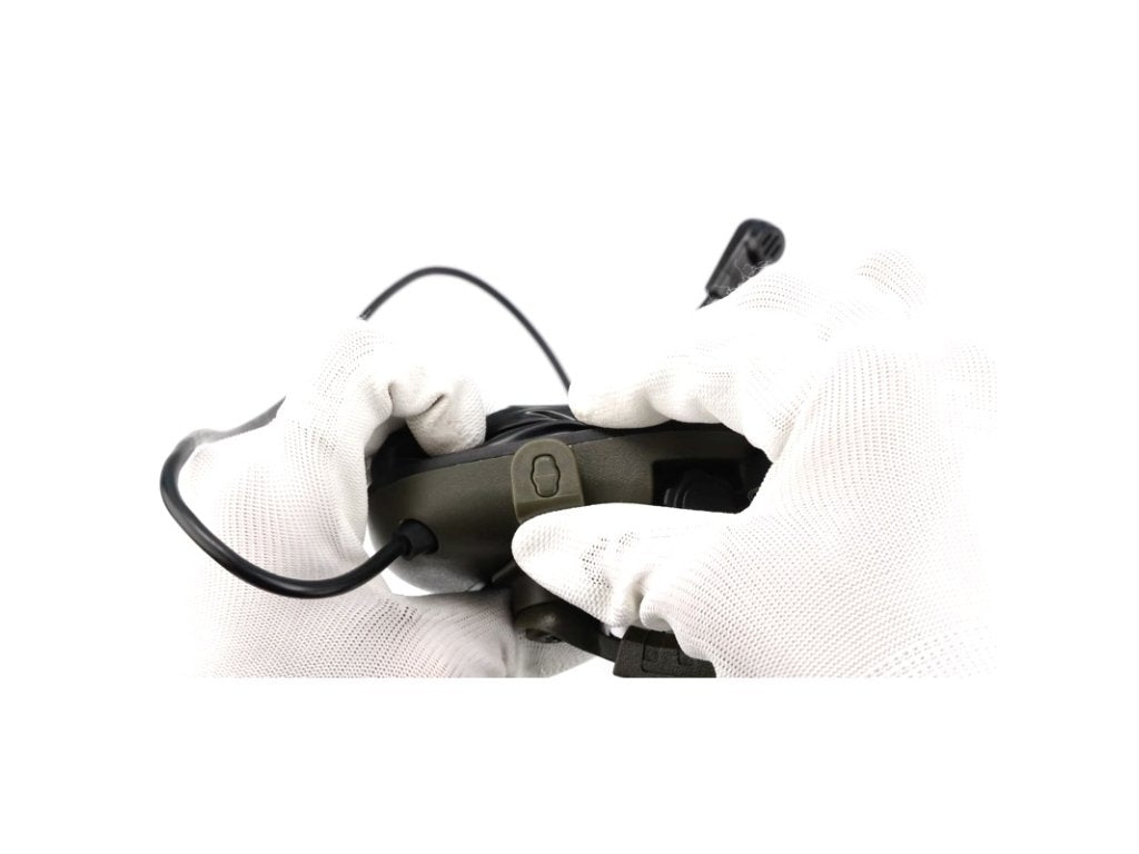 EARMOR M16A Helmet Adapters for M32 PLUS Headset, ARC Mount - Coyote Brown