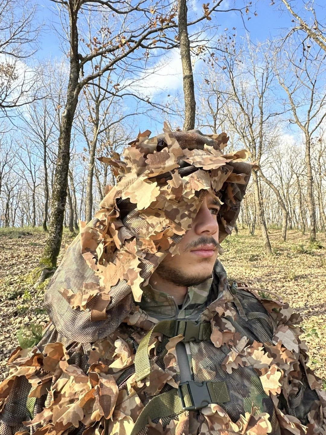KMCS Mitznefet with 3D Leaves - Next-Gen Brown