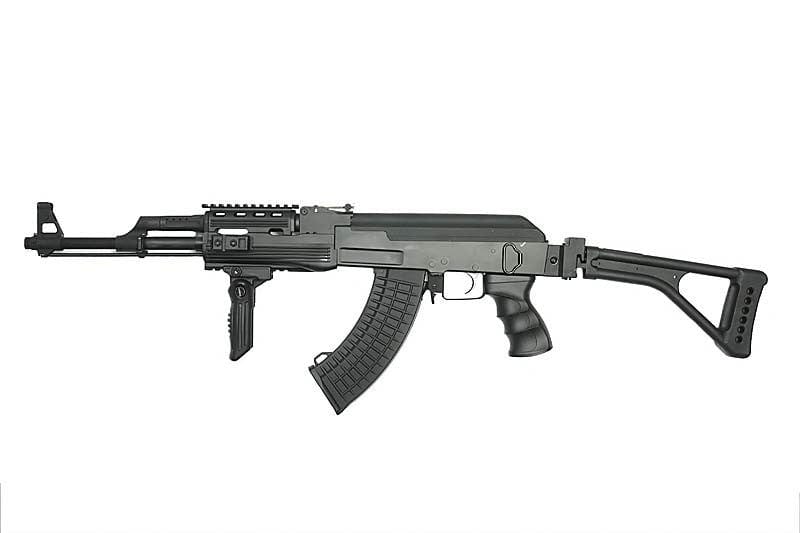 CM028U AK assault rifle