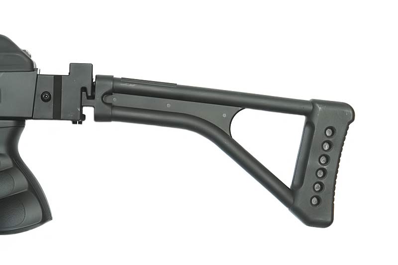 CM028U AK assault rifle