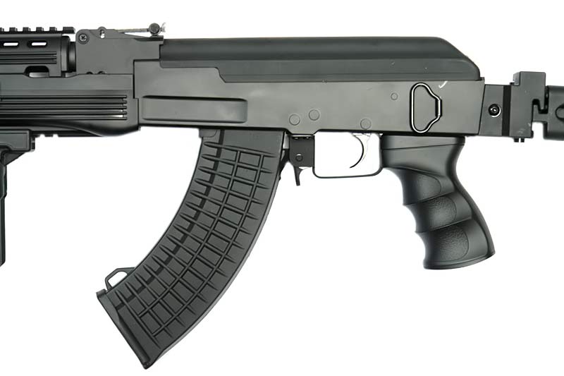 CM028U AK assault rifle