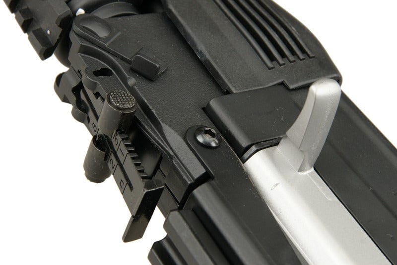 Assault rifle CM039C