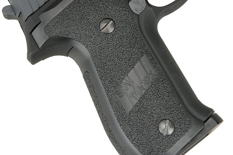 WE-058 pistol replica by WE on Airsoft Mania Europe