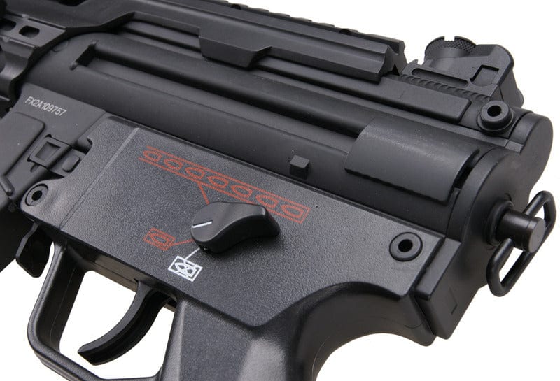 JG202 sub-machinegun replica by JG Works on Airsoft Mania Europe