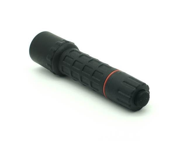 FMA F2 CREE Q4 flashlight - black by FMA on Airsoft Mania Europe