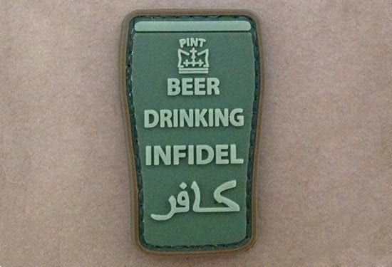 Patch 3D - Beer drinking infidel - Olive