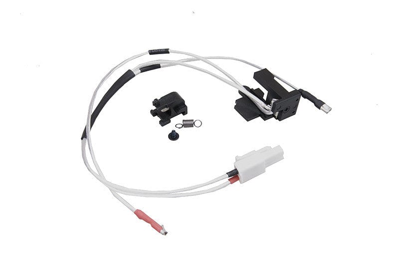 Low-impedance cables to the replica M16 - back