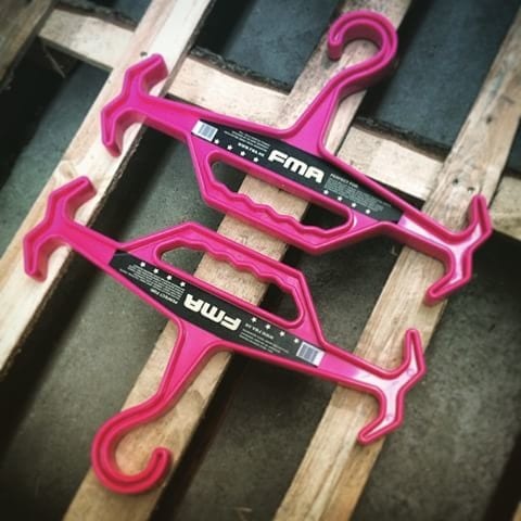 Heavyweight tactical hangers - pink by FMA on Airsoft Mania Europe