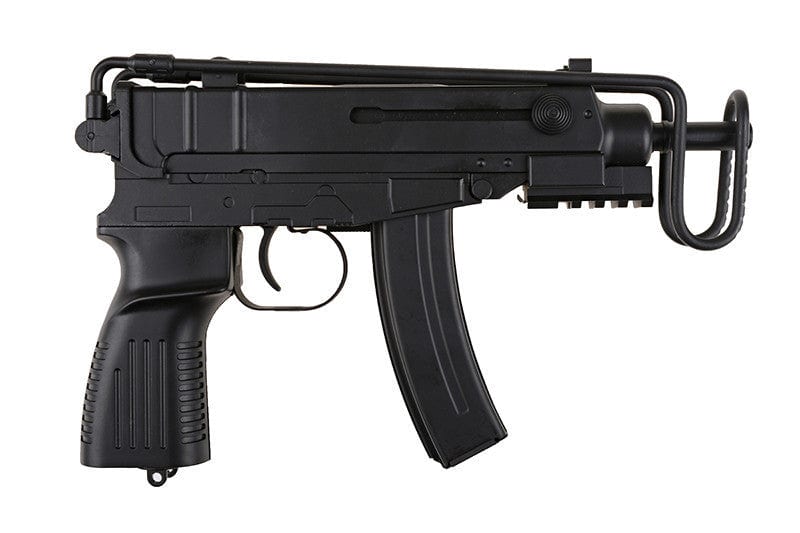 R2C submachine gun replica by WELL on Airsoft Mania Europe