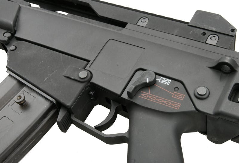 CM011 sub-carbine replica - black by CYMA on Airsoft Mania Europe