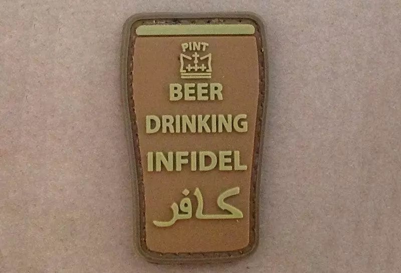 Patch 3D - Beer drinking infidel - Coyote