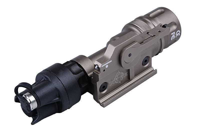 M952V tactical flashlight - dark earth by Night Evolution on Airsoft Mania Europe