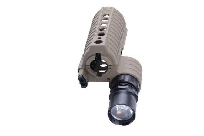 Front grip with the M500A flashlight for the M4 - tan by Element on Airsoft Mania Europe