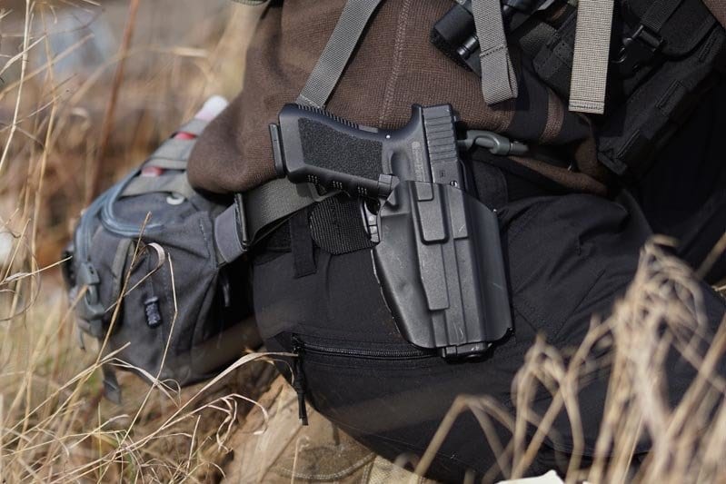 SLG5 holster - dark earth by FMA on Airsoft Mania Europe