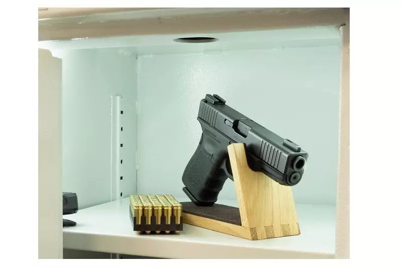 Pistolenständer aus Holz
