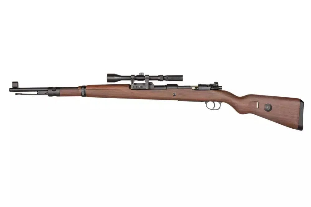KAR 98 WW2 airsoft rifle with scope